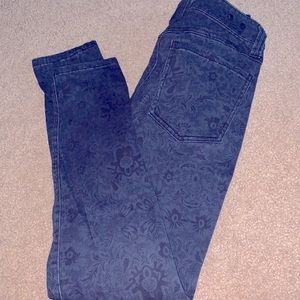 Cabi navy & black skinny lace print pants 6